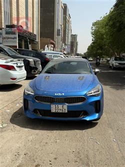 كيا ستينغر